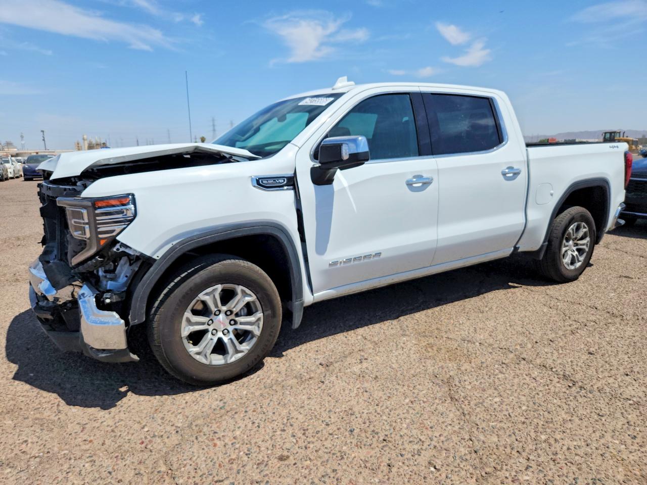 2025 GMC SIERRA K1500 SLT