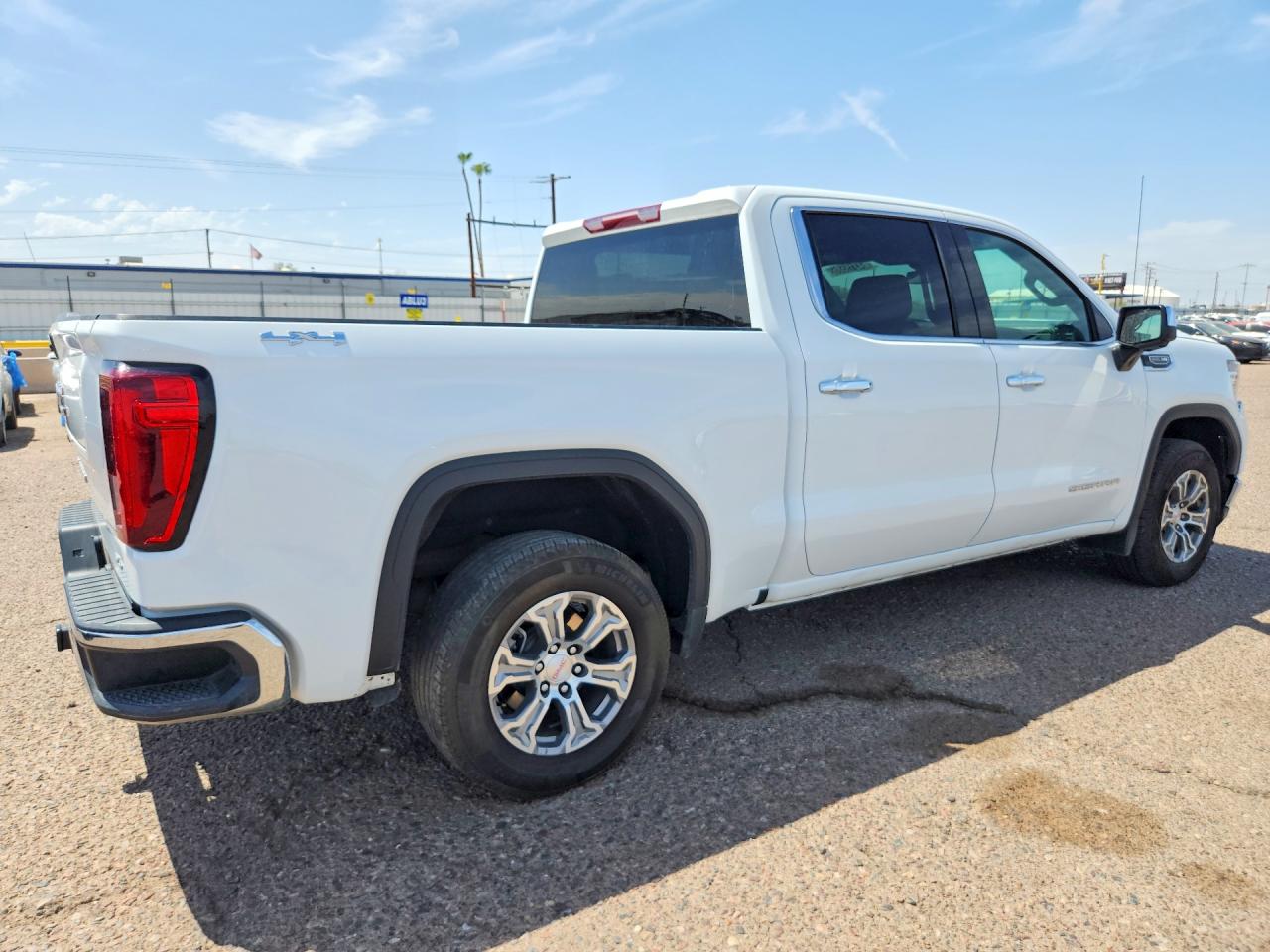 2025 GMC SIERRA K1500 SLT — снимка 3