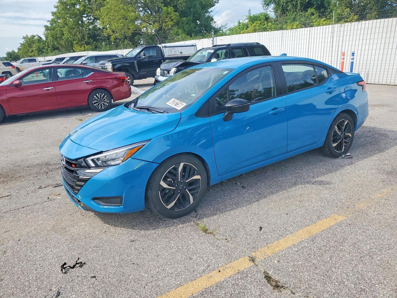 2025 NISSAN VERSA SR