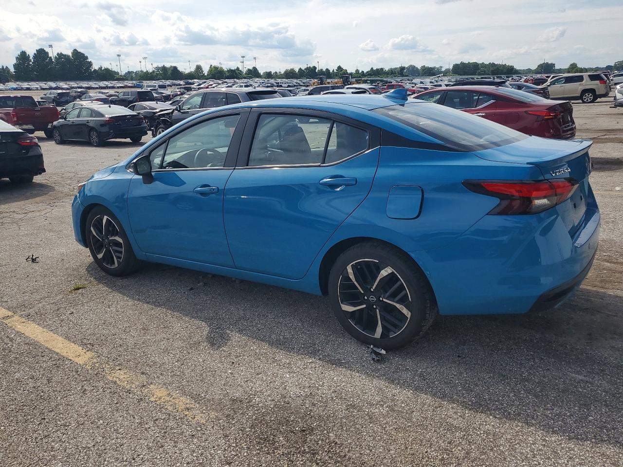 2025 NISSAN VERSA SR — снимка 2