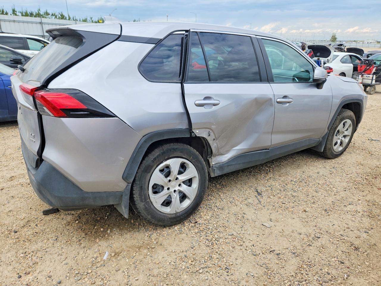 2024 TOYOTA RAV4 LE — снимка 3