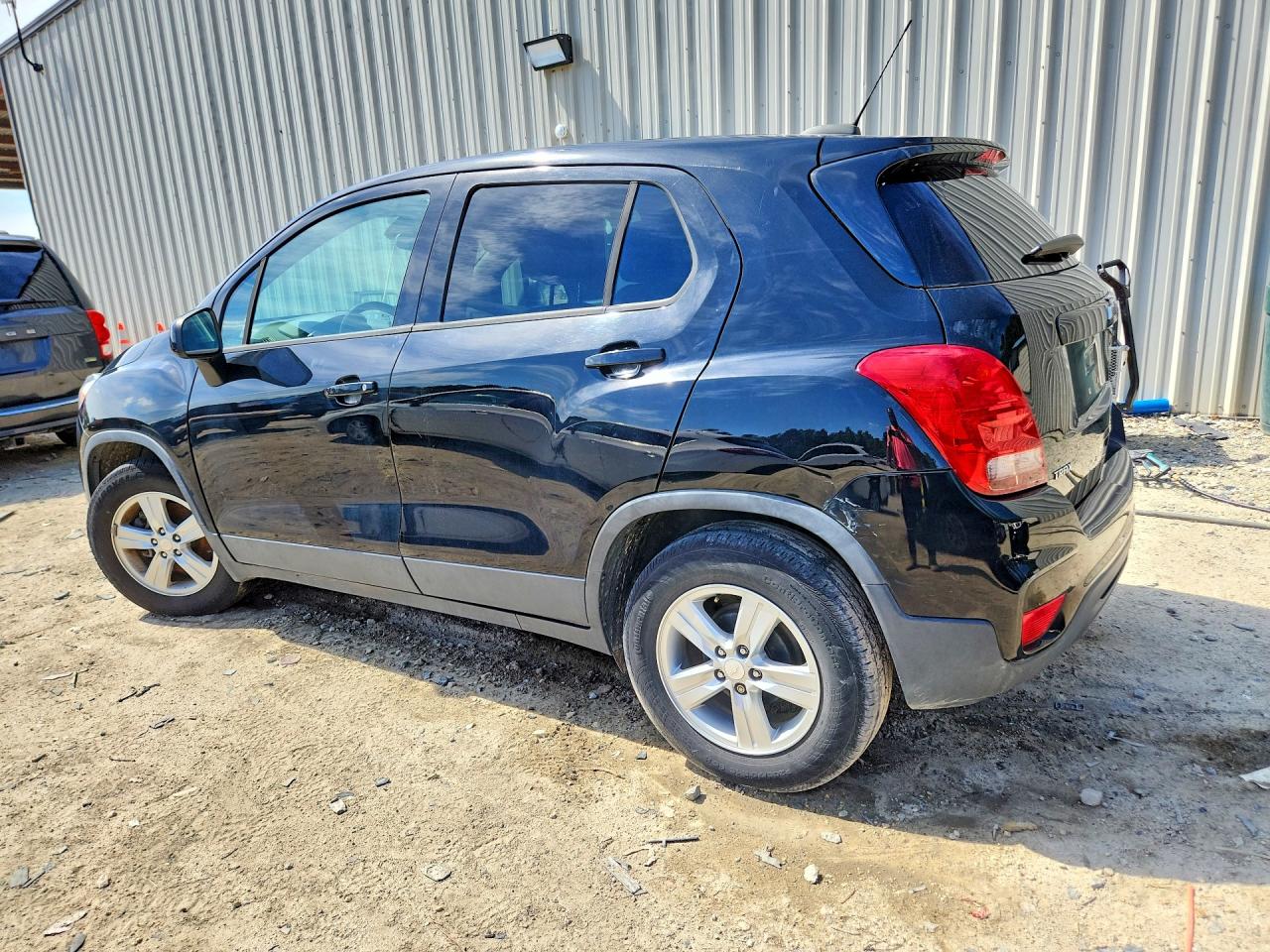 2019 CHEVROLET TRAX LS — снимка 2