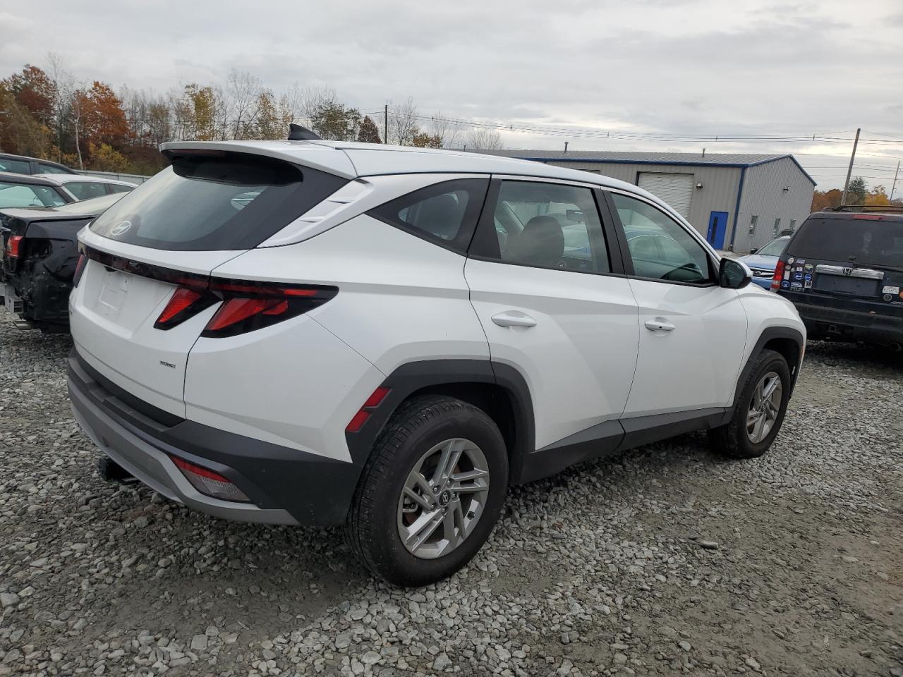 2025 HYUNDAI TUCSON SE — снимка 3