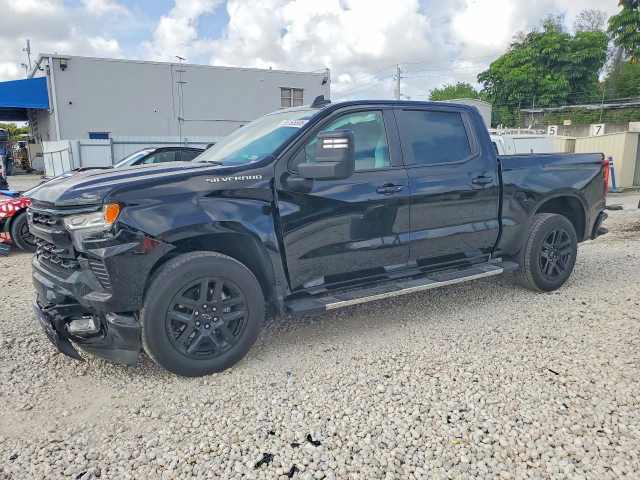 2024 CHEVROLET SILVERADO C1500 RST