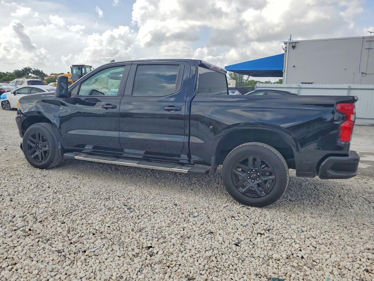 2024 CHEVROLET SILVERADO C1500 RST — снимка 2