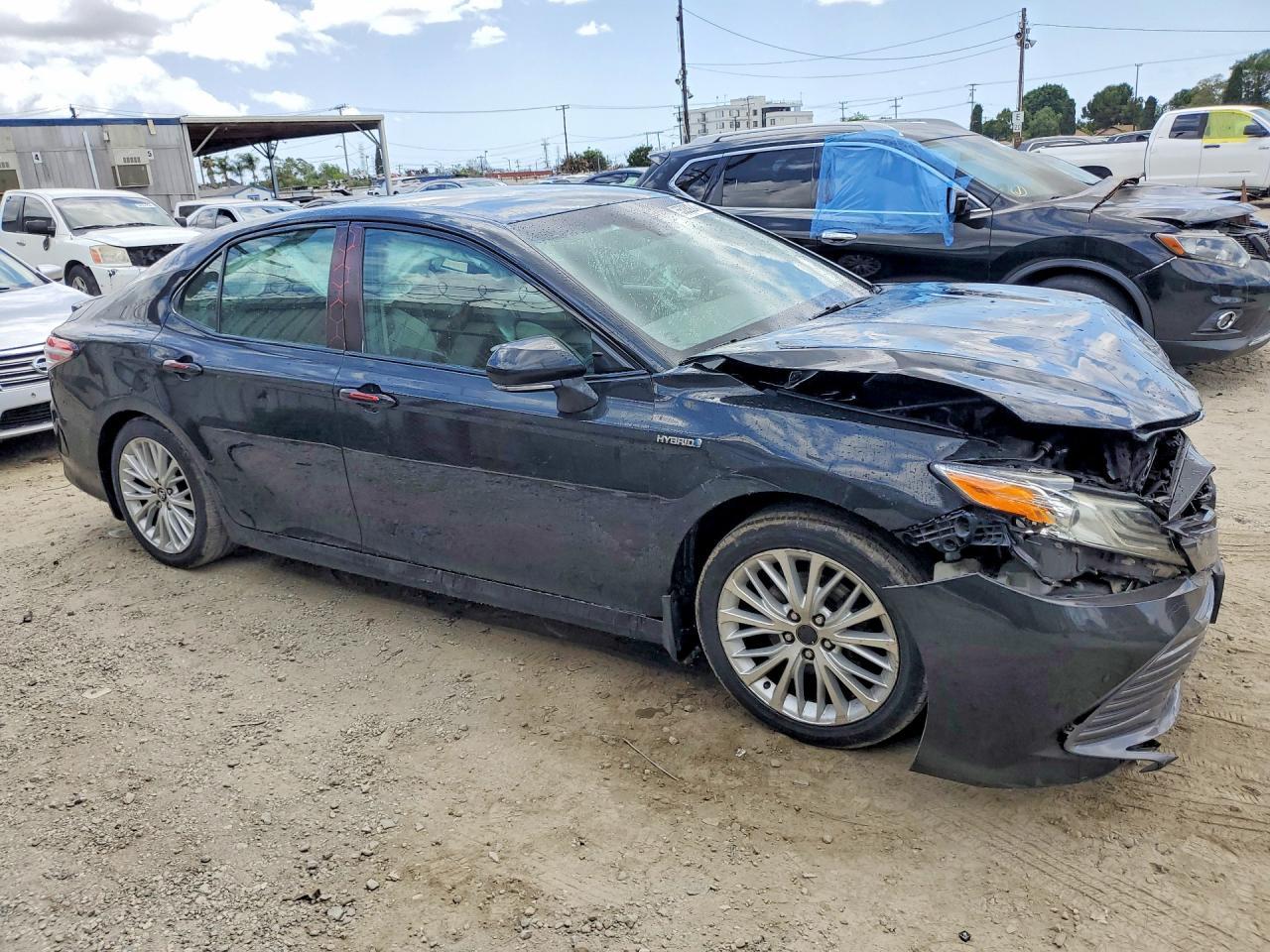 2018 TOYOTA CAMRY HYBRID XLE — снимка 4