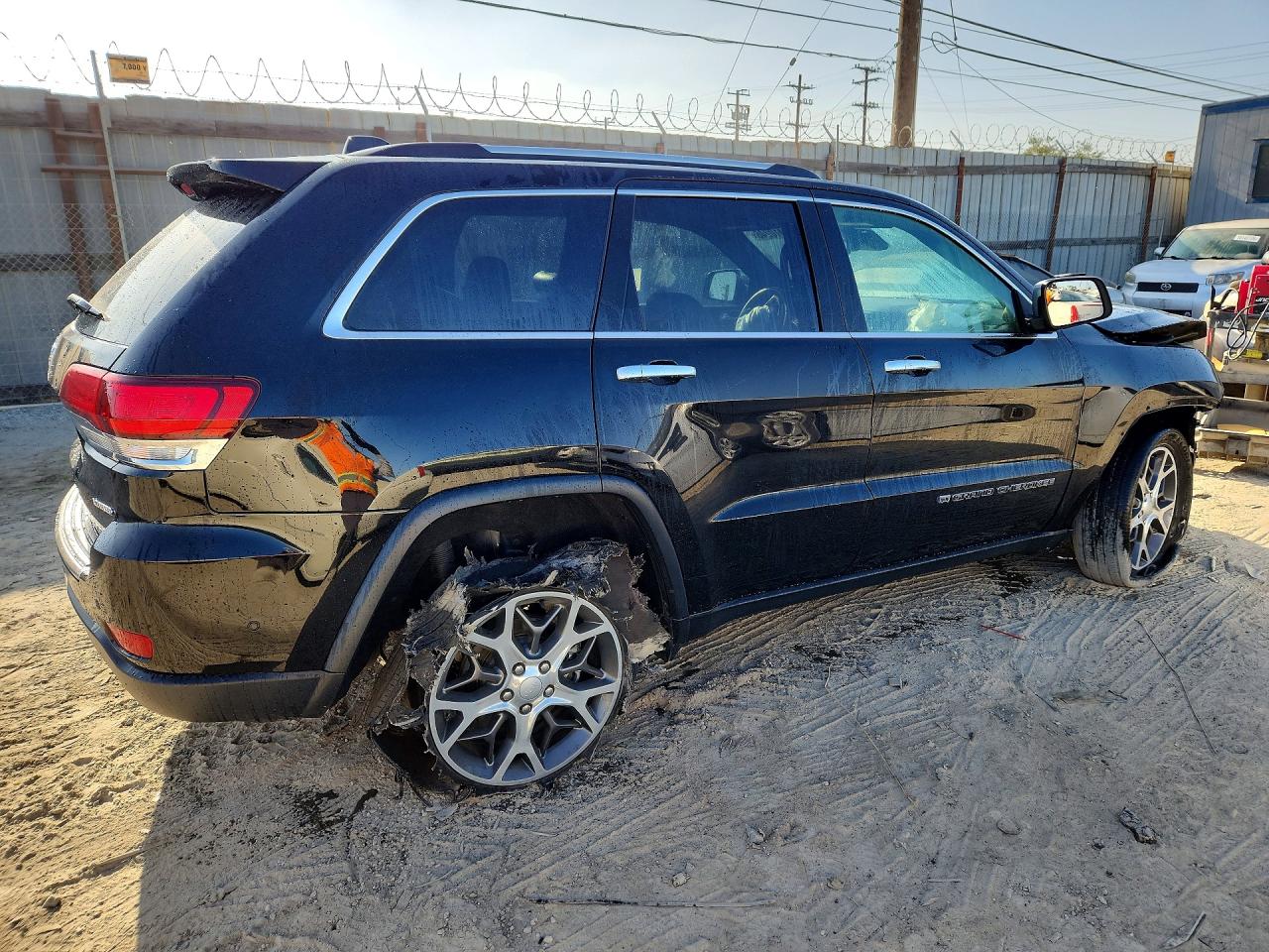 2022 JEEP GRAND CHEROKEE LIMITED — снимка 3