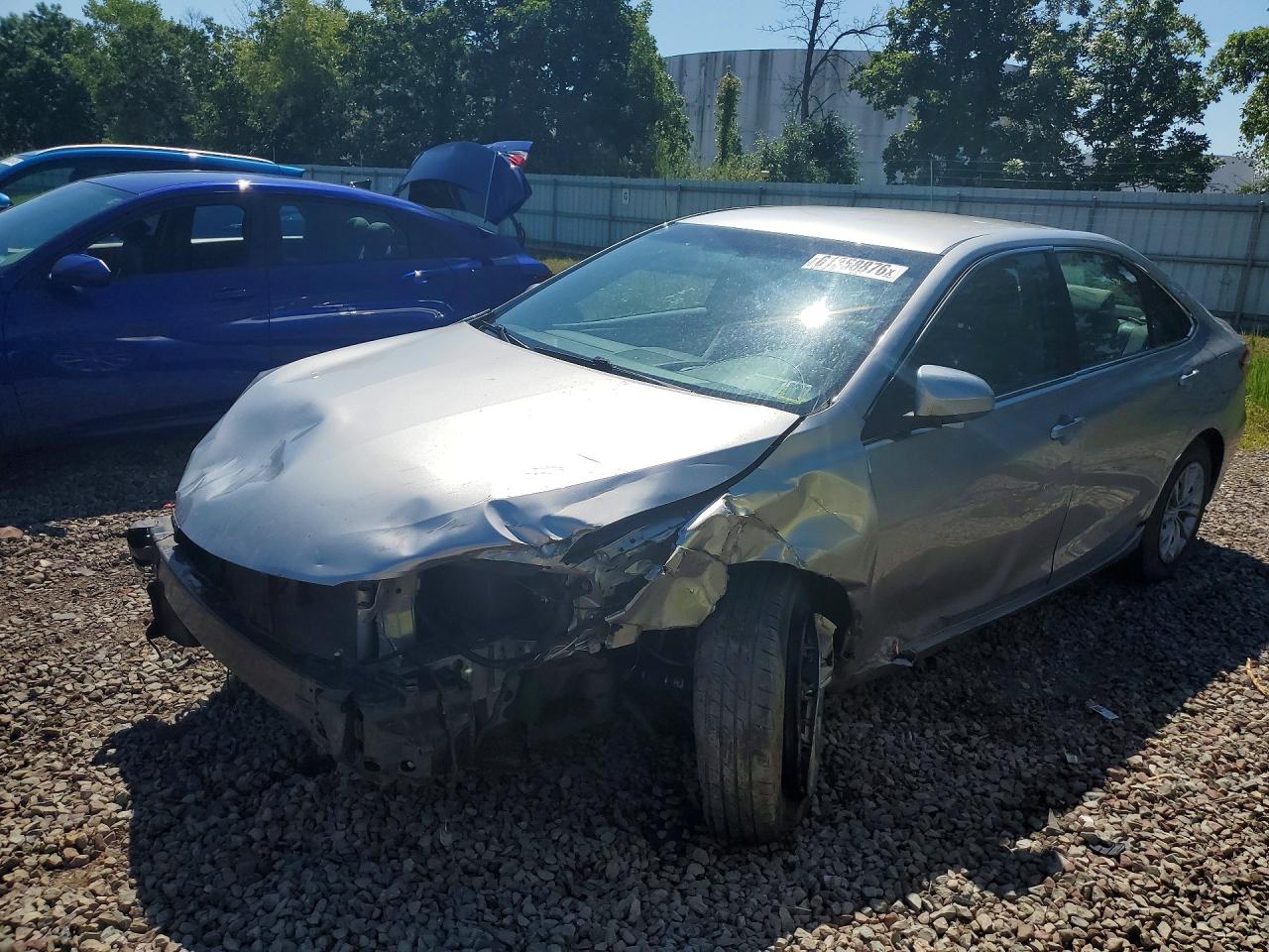 2015 TOYOTA CAMRY LE