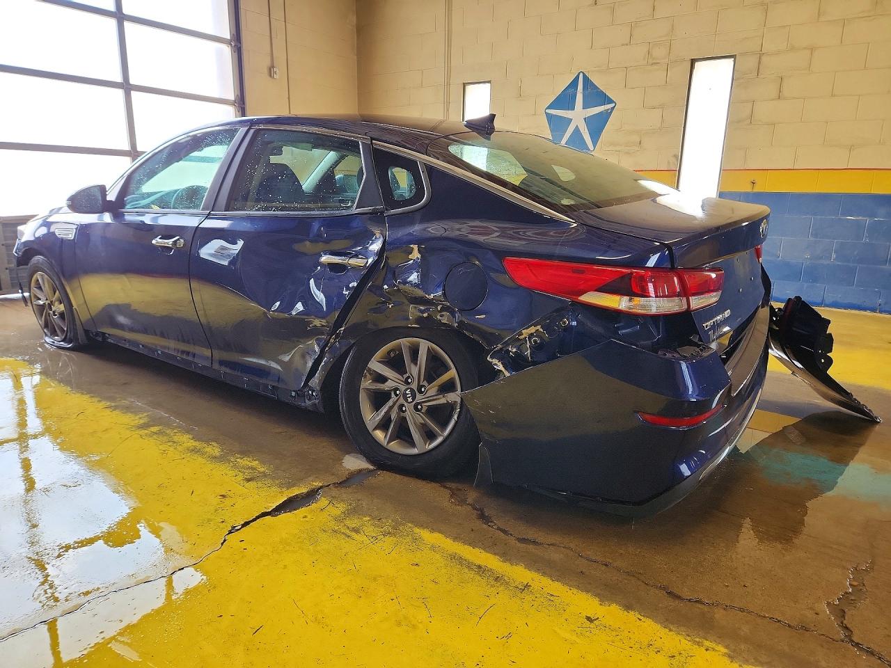 2020 KIA OPTIMA LX — снимка 2