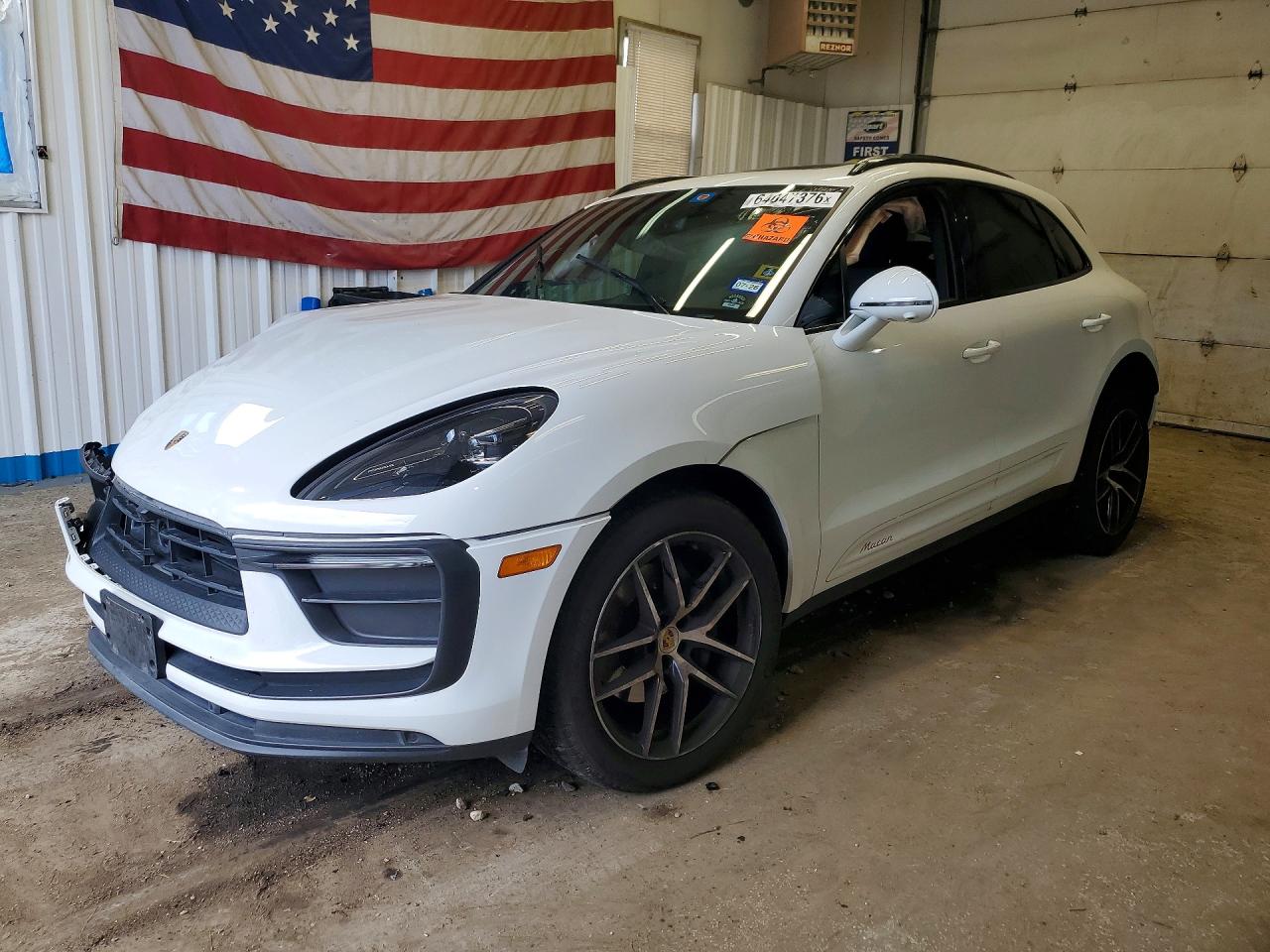 2023 PORSCHE MACAN BASE
