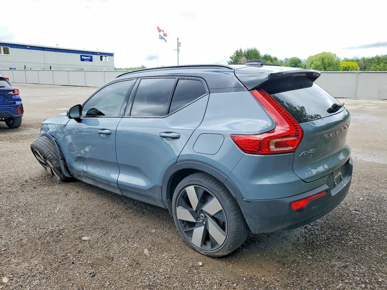2023 VOLVO XC40 RECHARGE ULTIMATE — снимка 2