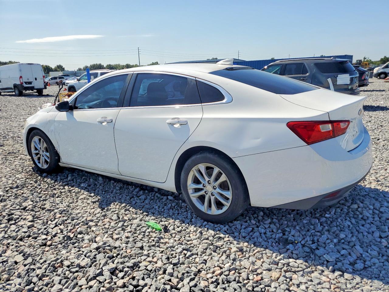 2017 CHEVROLET MALIBU LT — снимка 2