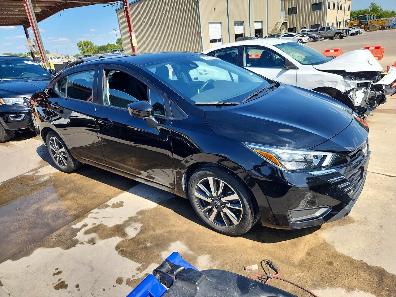 2025 NISSAN VERSA SV — снимка 4