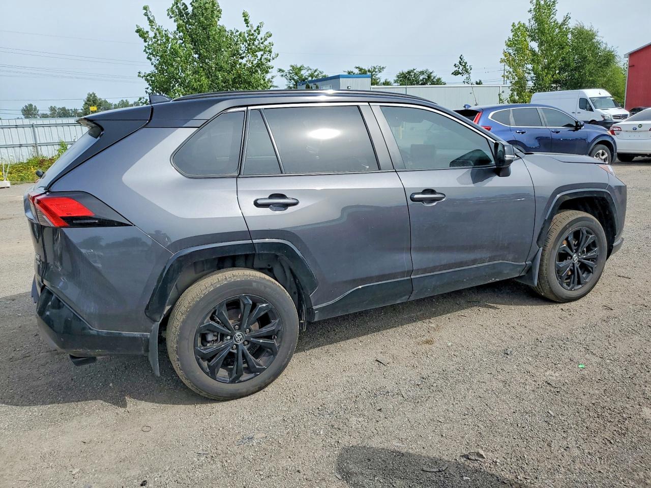 2025 TOYOTA RAV4 XSE — снимка 3