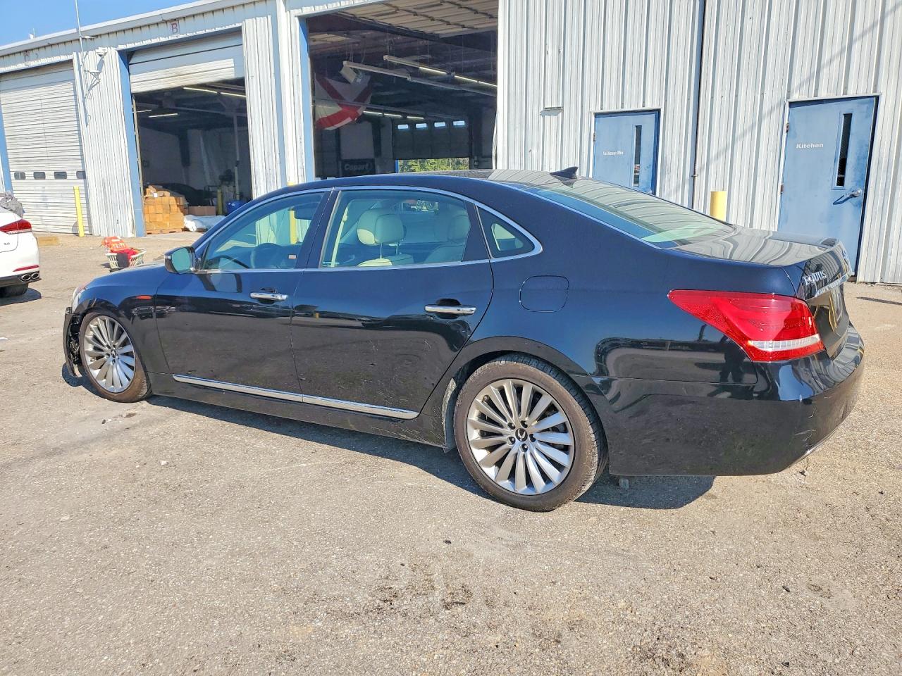 2015 HYUNDAI EQUUS SIGNATURE — снимка 2