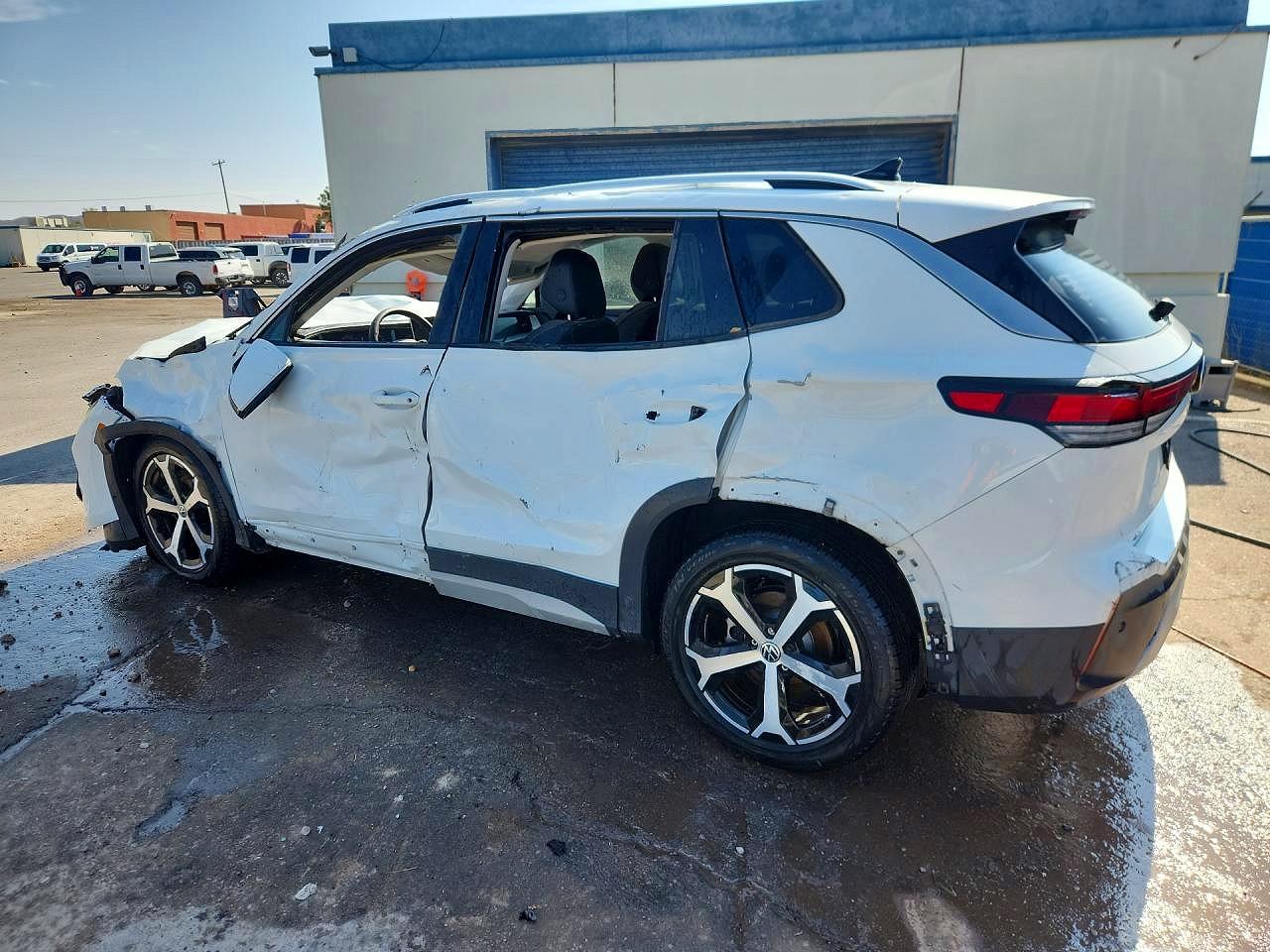 2026 VOLKSWAGEN TIGUAN SE — снимка 2