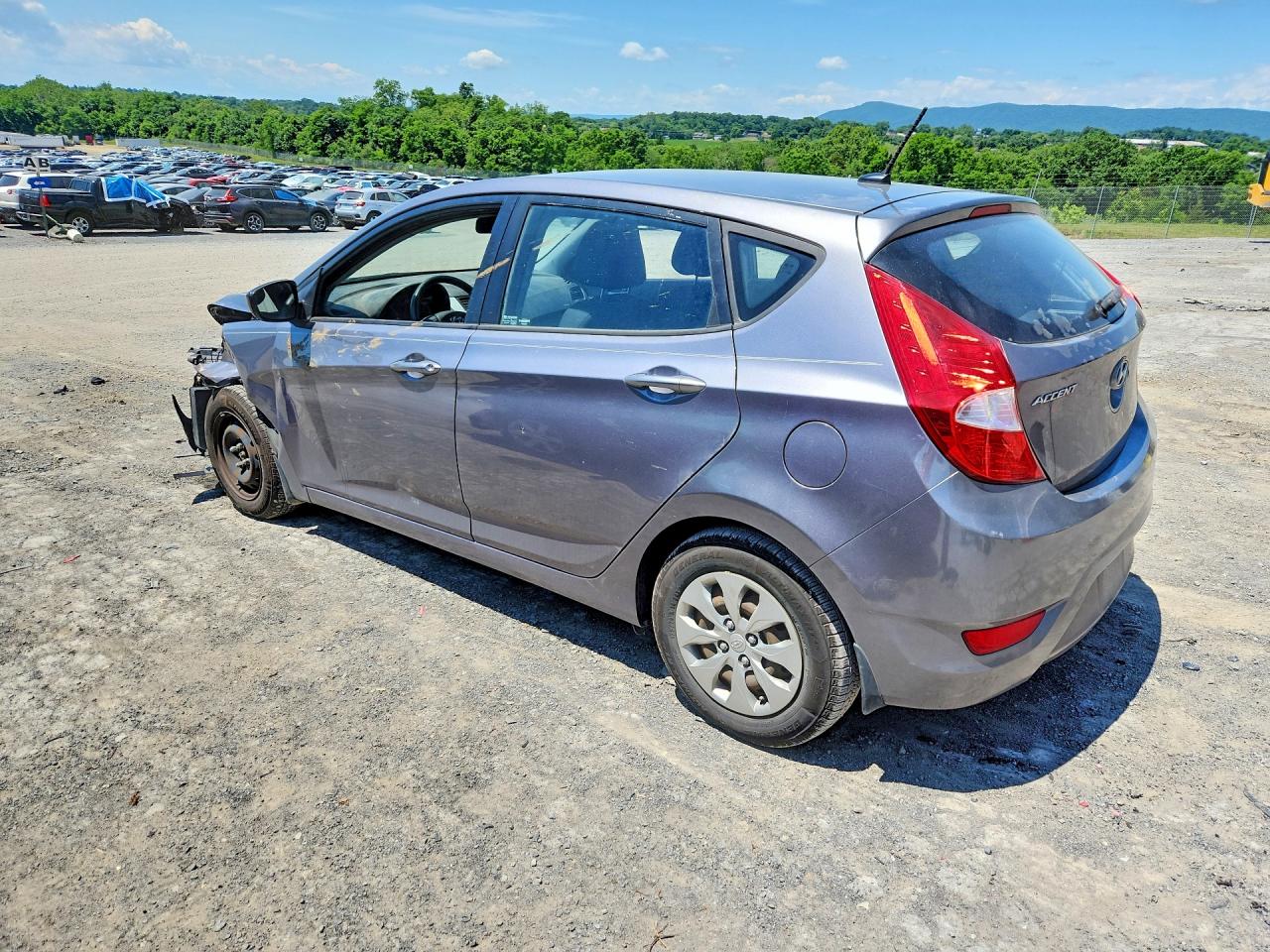 2016 HYUNDAI ACCENT SE — снимка 2