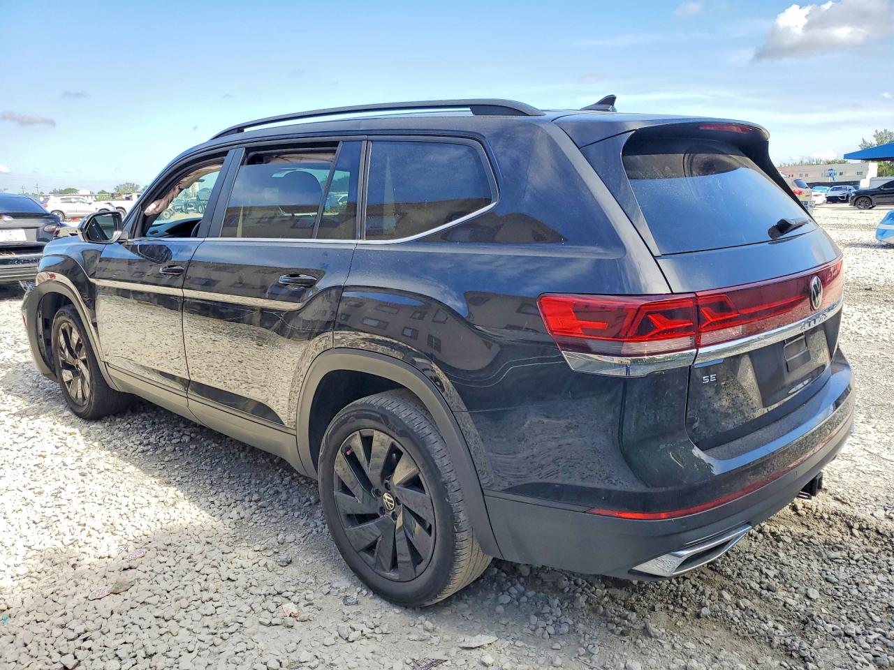 2024 VOLKSWAGEN ATLAS SE — снимка 2
