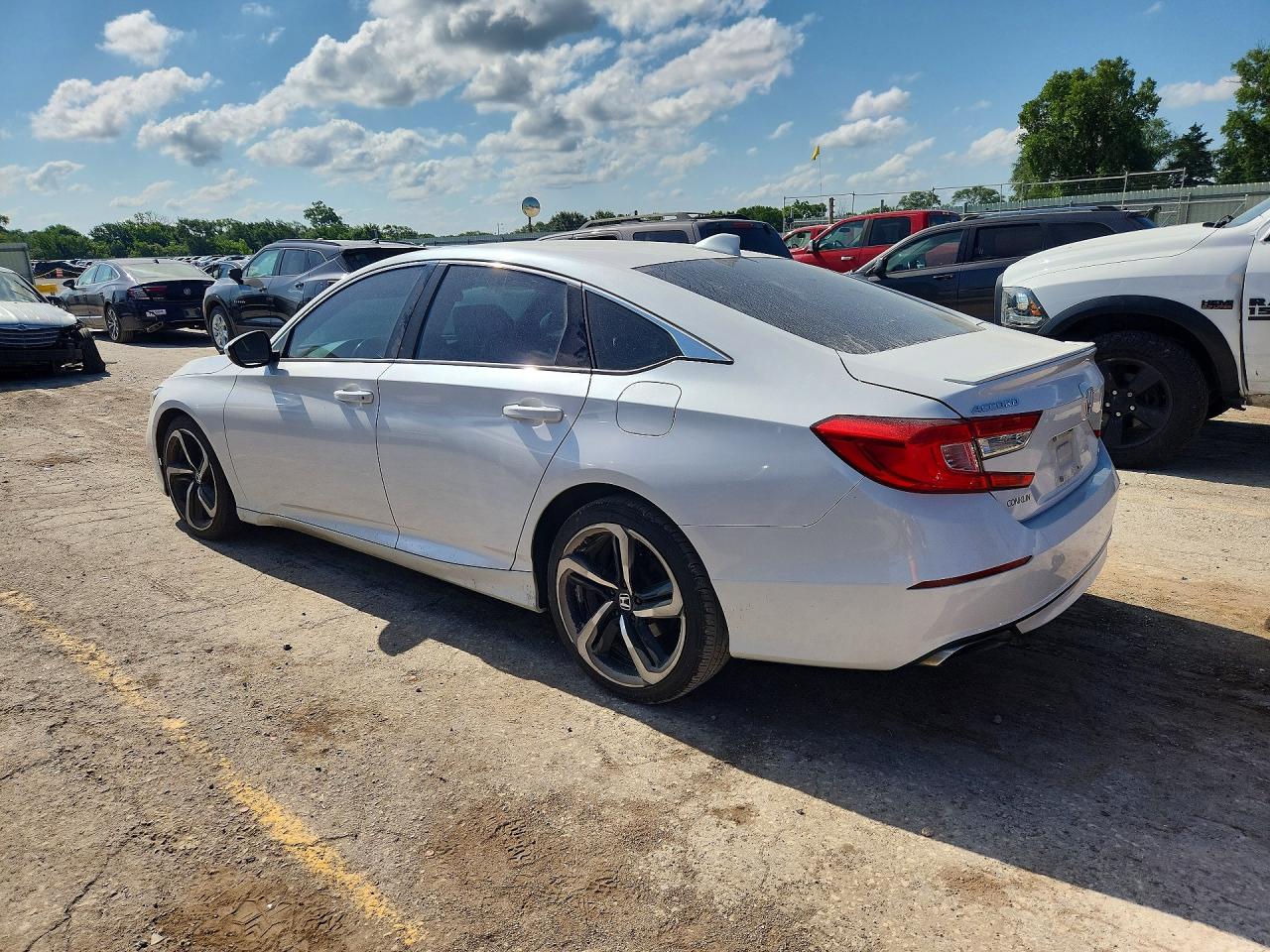 2020 HONDA ACCORD SPORT — снимка 2