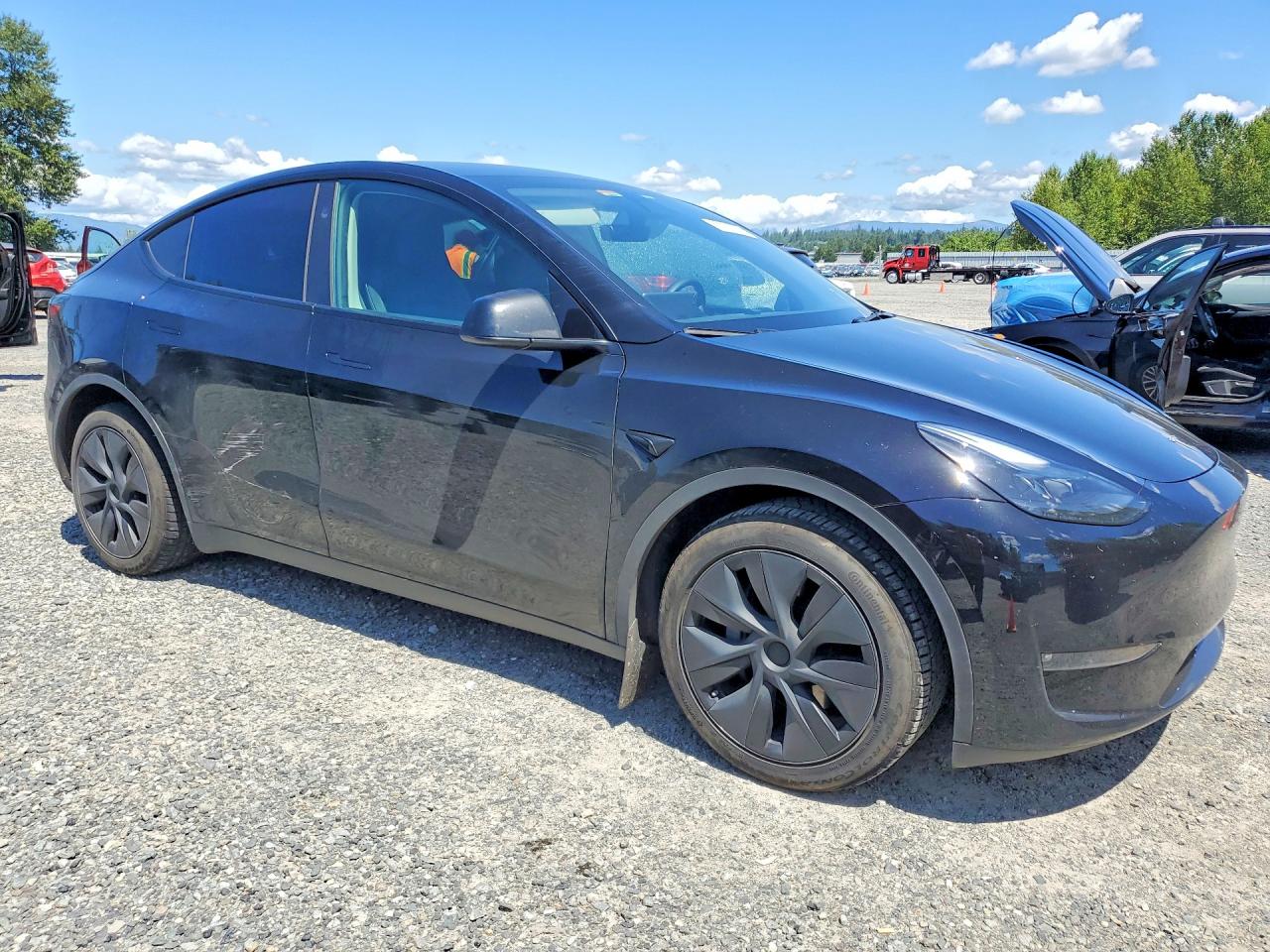 2024 TESLA MODEL Y — снимка 4