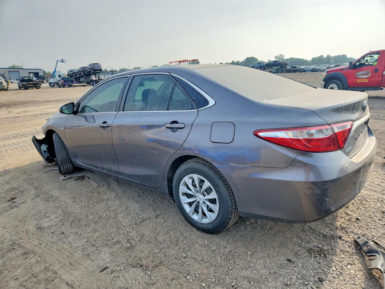 2015 TOYOTA CAMRY LE — снимка 2