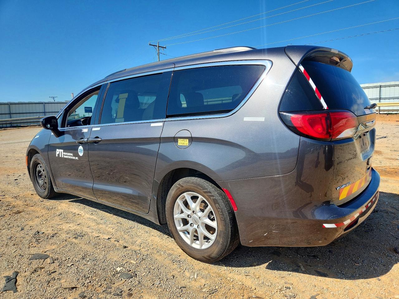 2021 CHRYSLER VOYAGER LXI — снимка 2