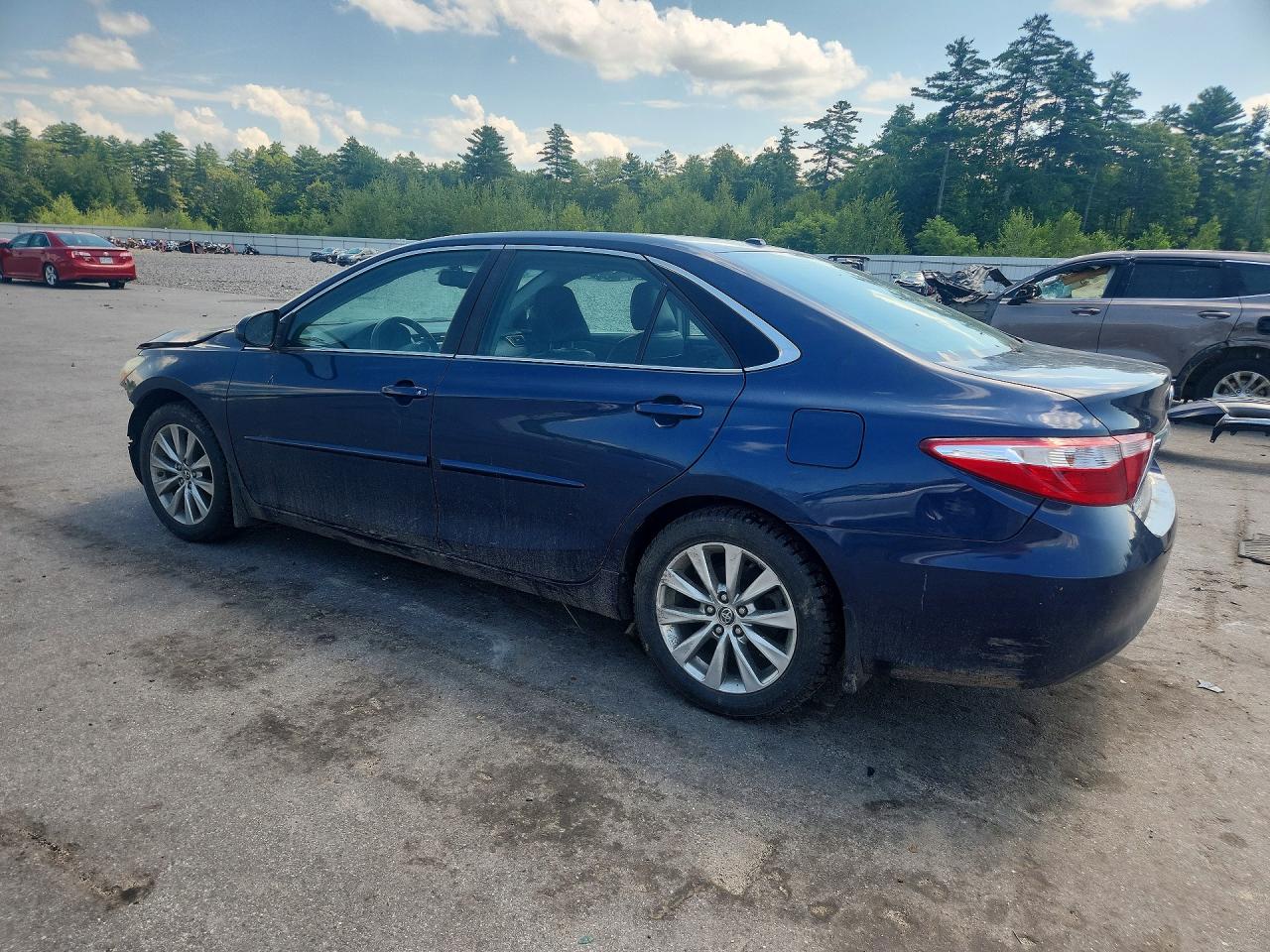 2015 TOYOTA CAMRY XLE — снимка 2