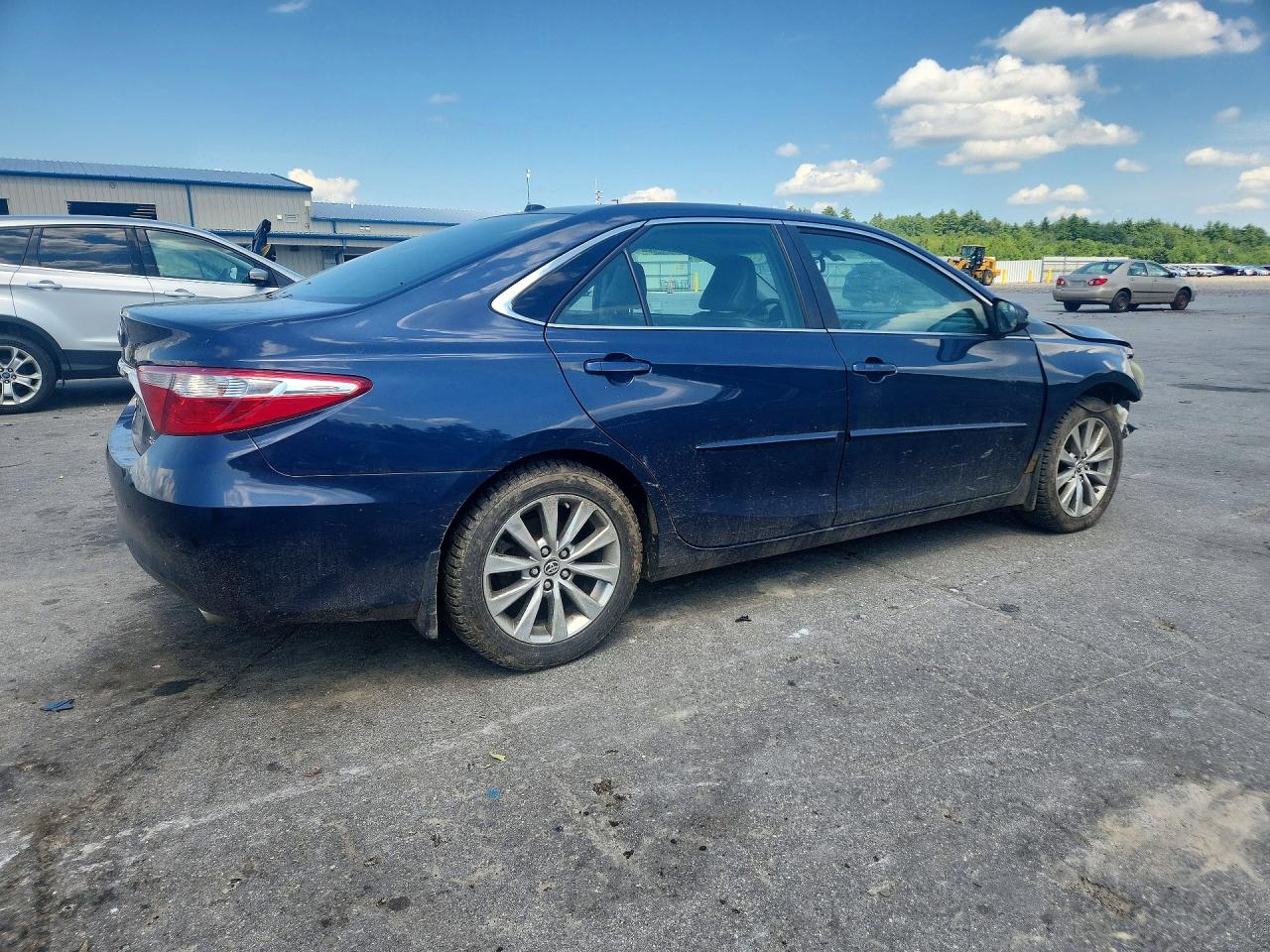 2015 TOYOTA CAMRY XLE — снимка 3