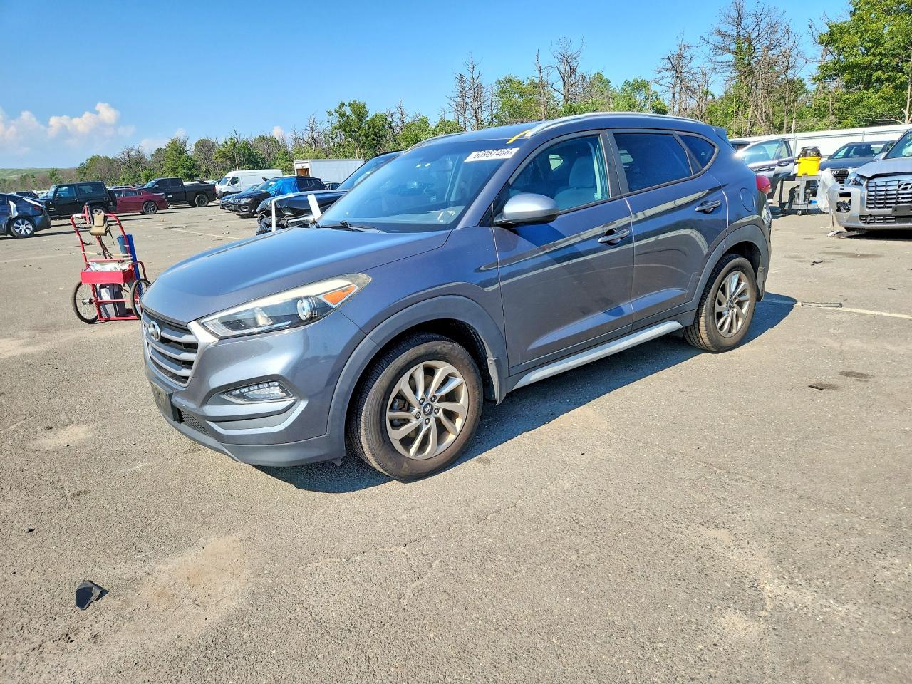 2017 HYUNDAI TUCSON SE