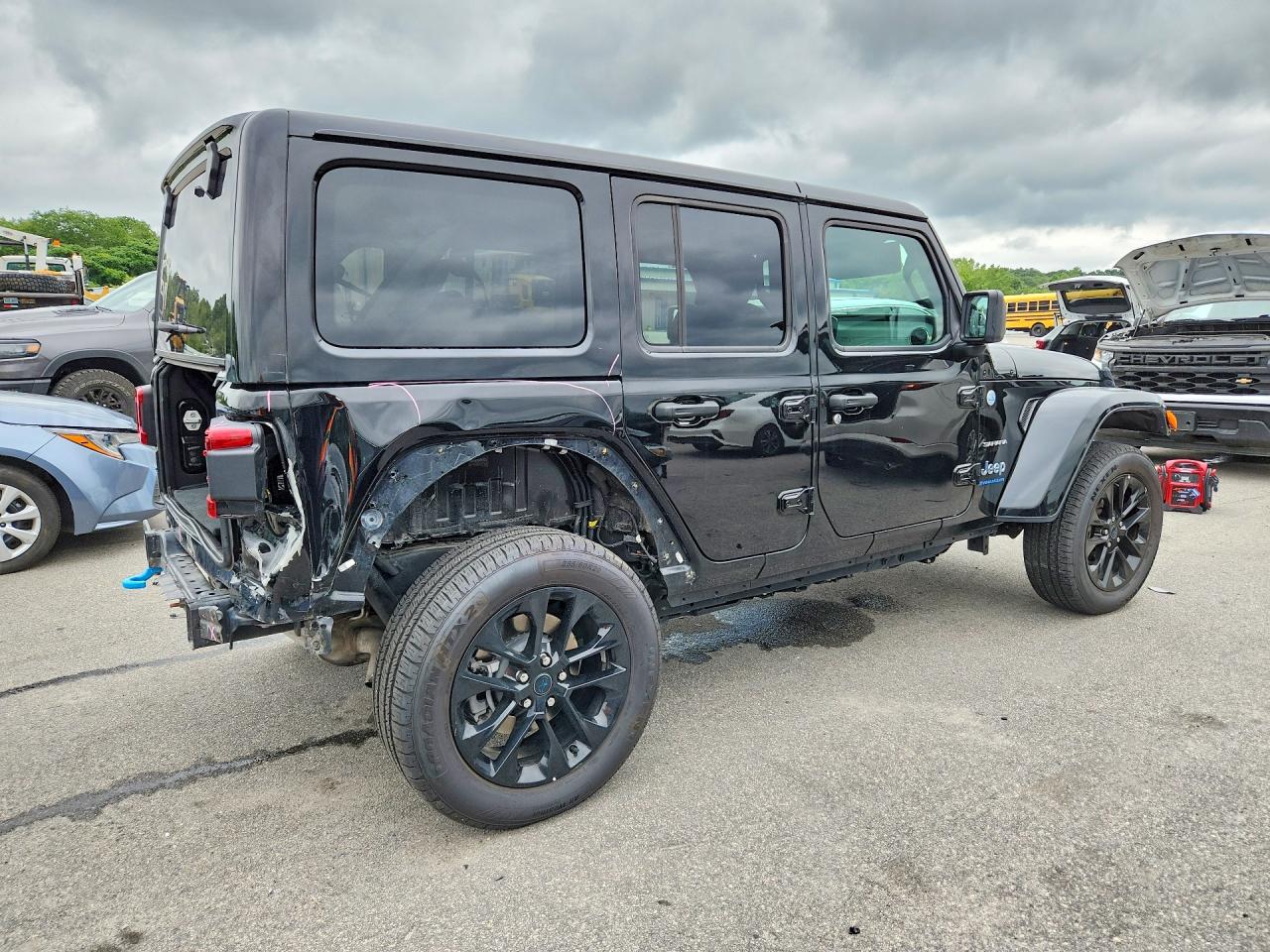 2024 JEEP WRANGLER SAHARA 4XE — снимка 3