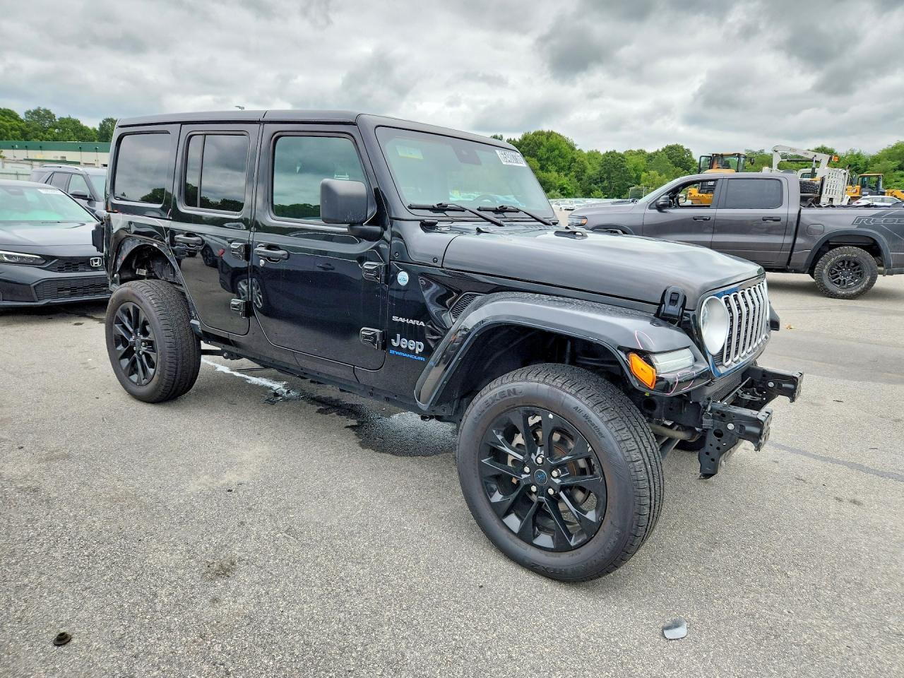2024 JEEP WRANGLER SAHARA 4XE — снимка 4