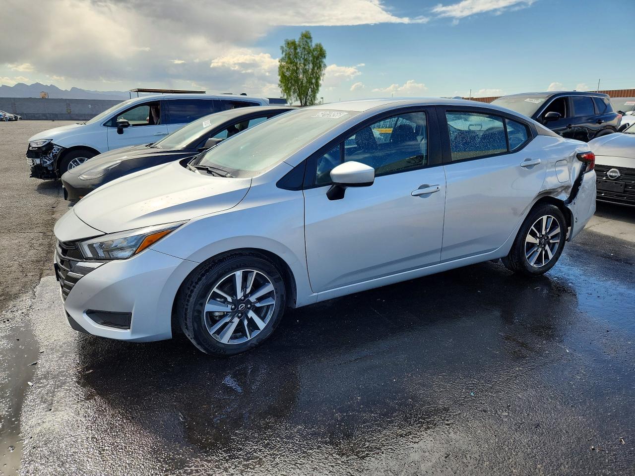 2025 NISSAN VERSA SV