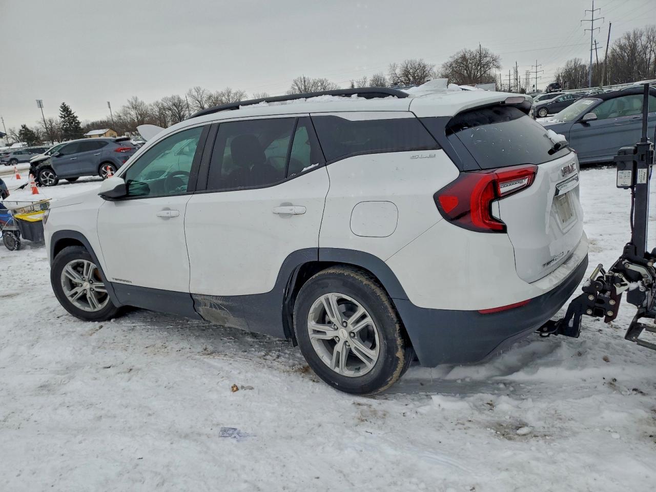 2022 GMC TERRAIN SLE — снимка 2