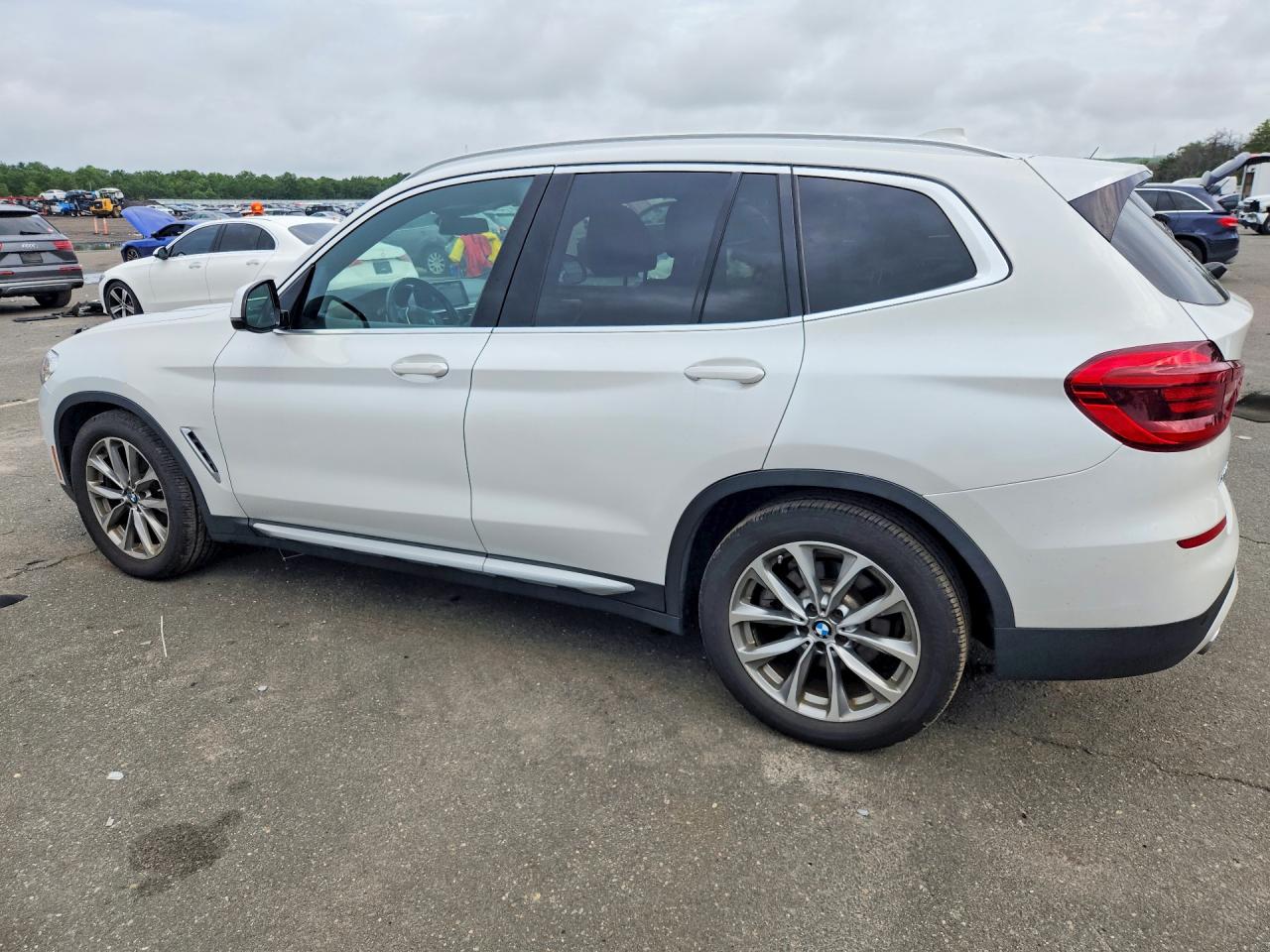 2019 BMW X3 XDRIVE30I — снимка 2