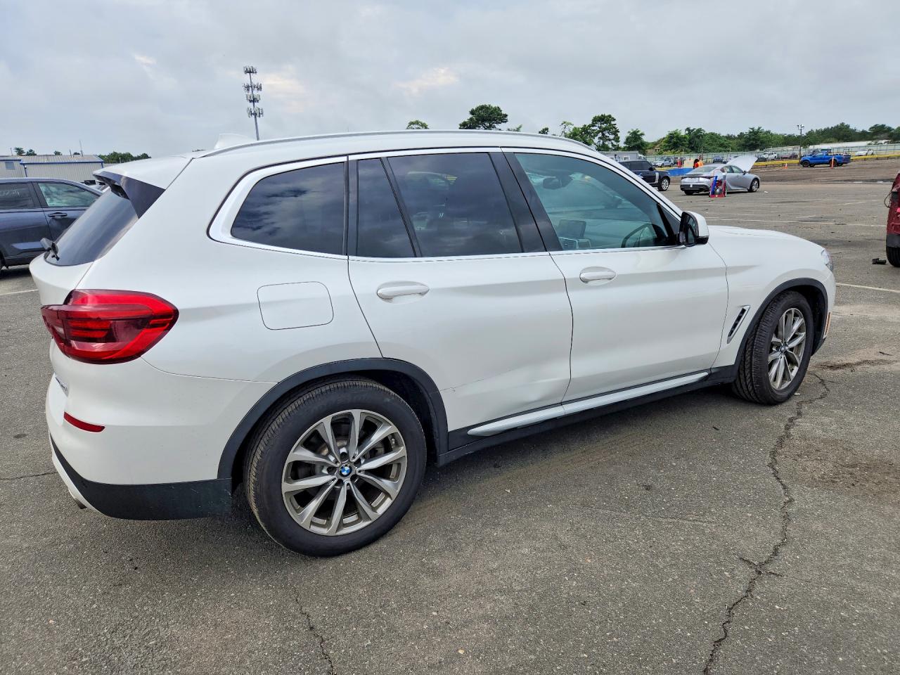 2019 BMW X3 XDRIVE30I — снимка 3