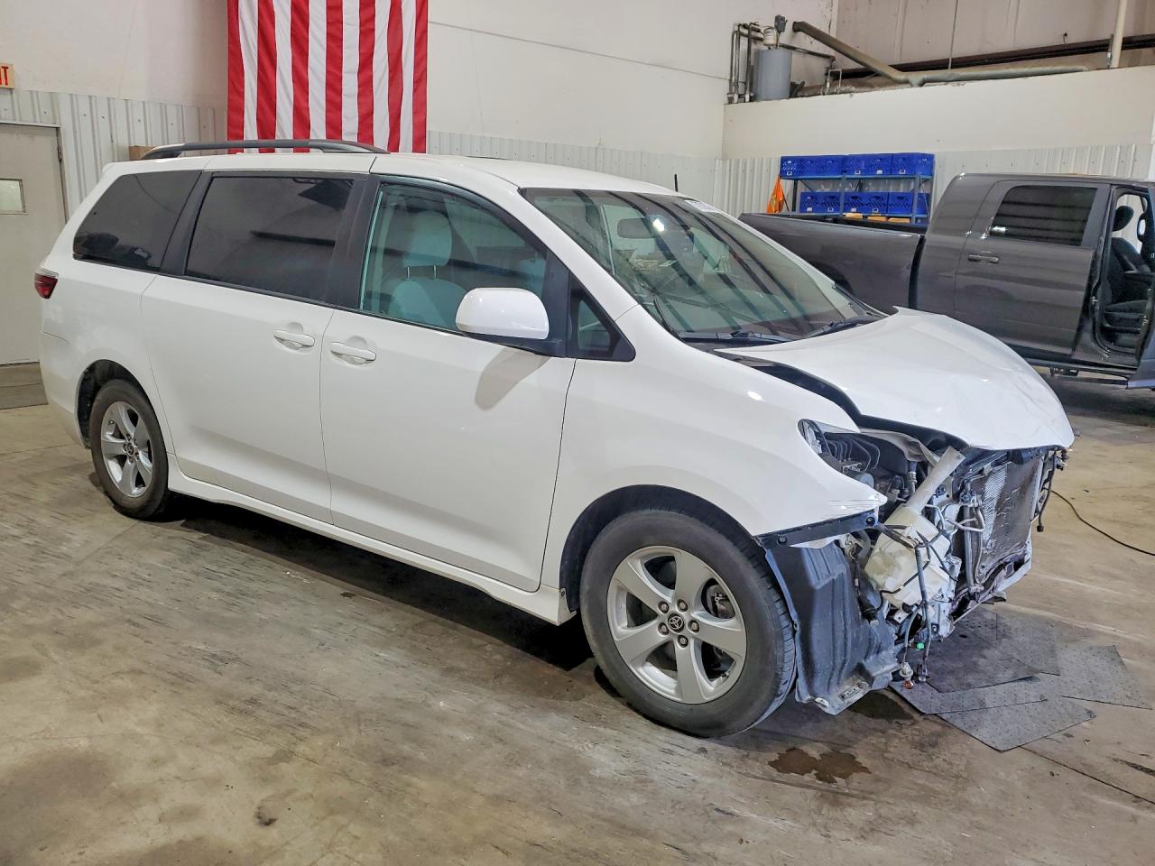 2020 TOYOTA SIENNA LE — снимка 4