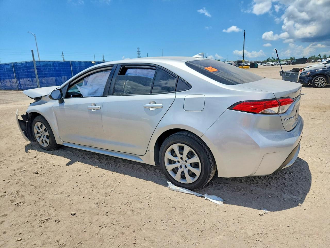 2022 TOYOTA COROLLA LE — снимка 2