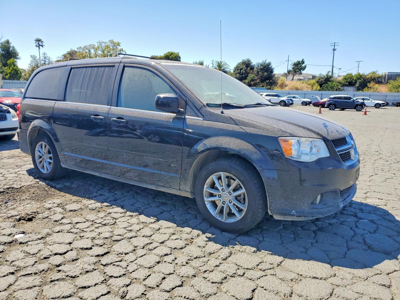 2017 DODGE GRAND CARAVAN SXT — снимка 4