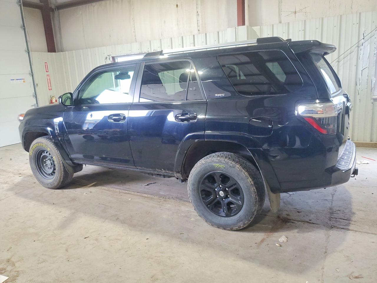 2021 TOYOTA 4RUNNER SR5 — снимка 2