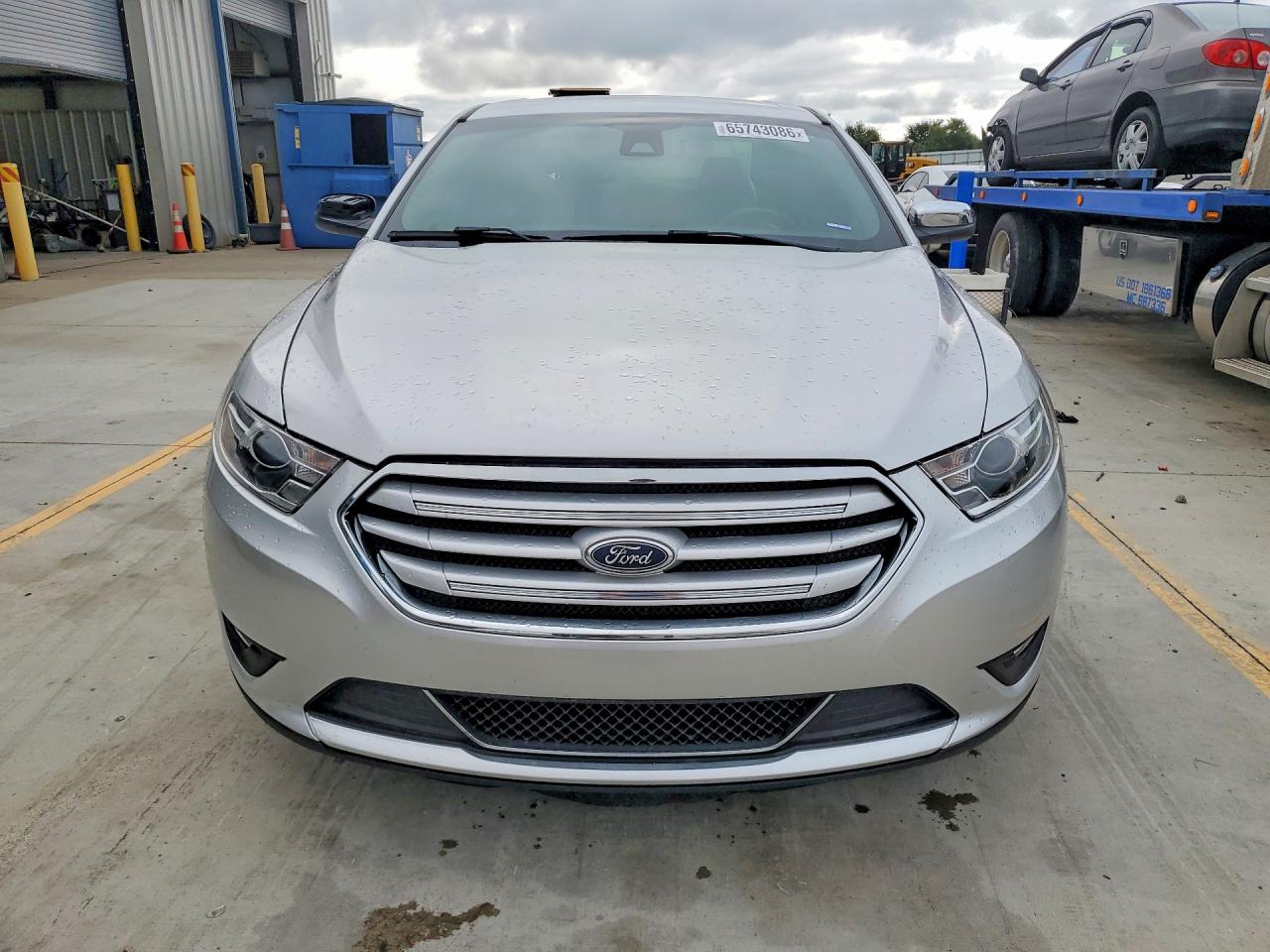 2017 FORD TAURUS LIMITED — снимка 5