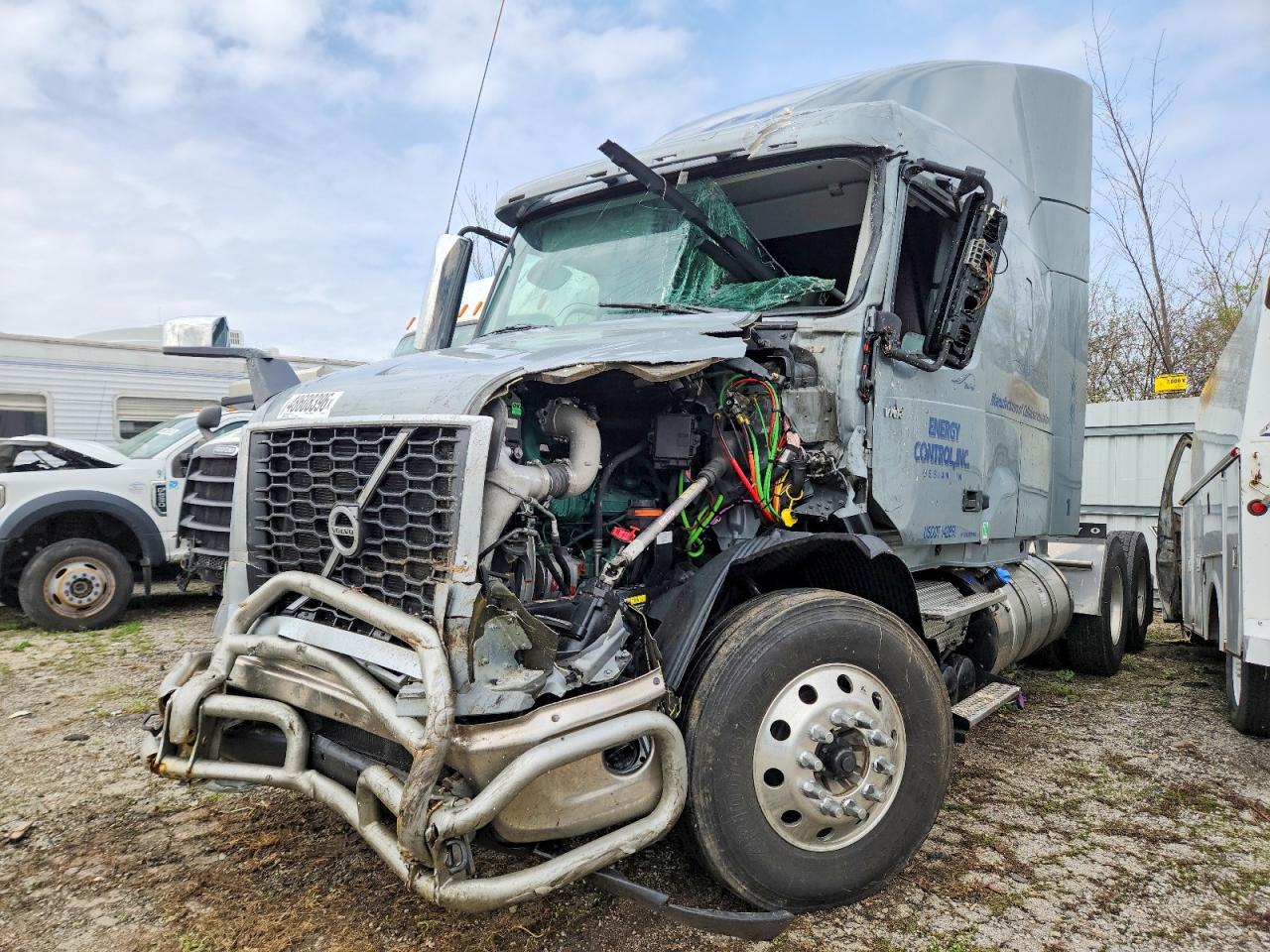2026 VOLVO VNR — снимка 2