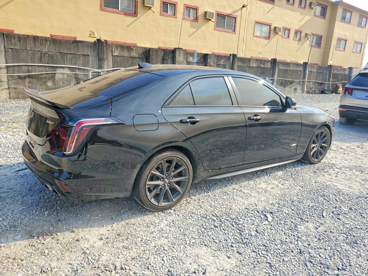 2023 CADILLAC CT4-V — снимка 3