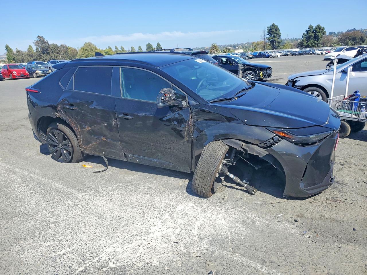 2025 TOYOTA BZ4X NIGHTSHADE — снимка 4