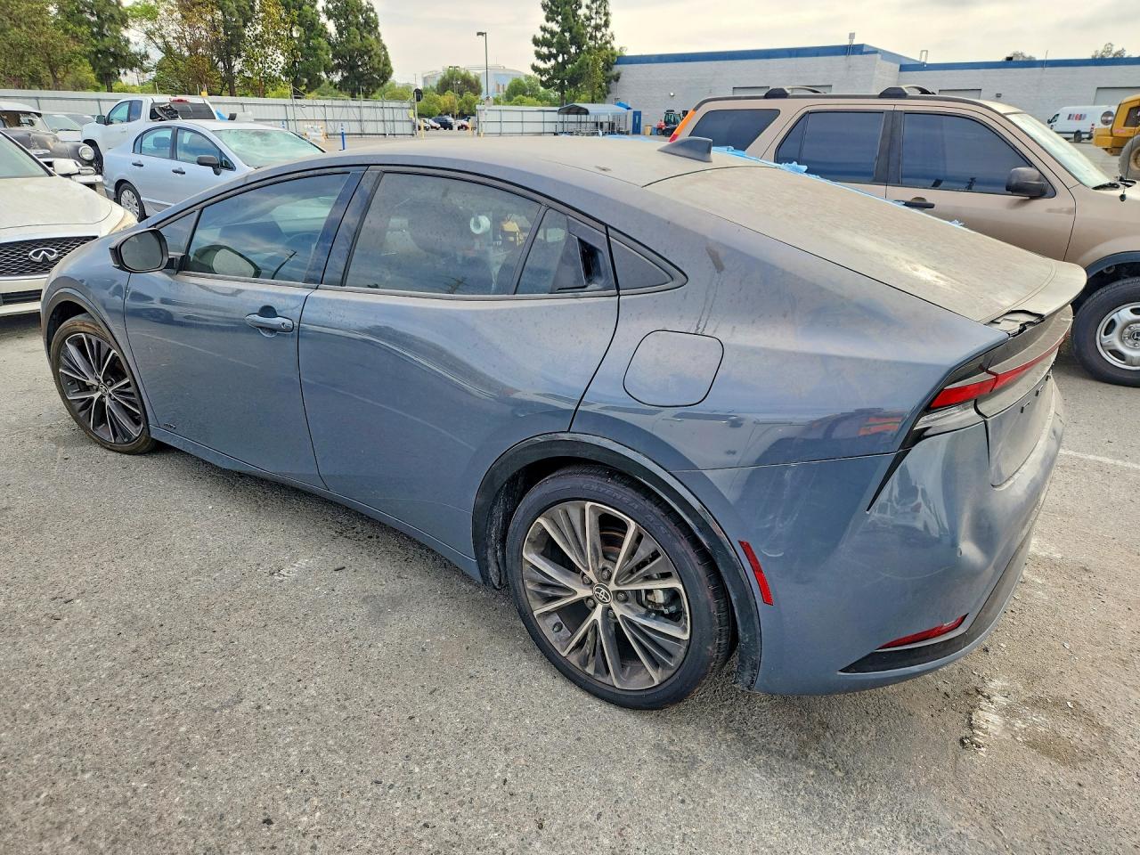 2024 TOYOTA PRIUS XLE — снимка 2