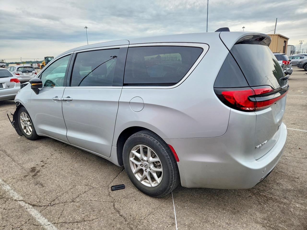 2024 CHRYSLER PACIFICA TOURING L — снимка 2