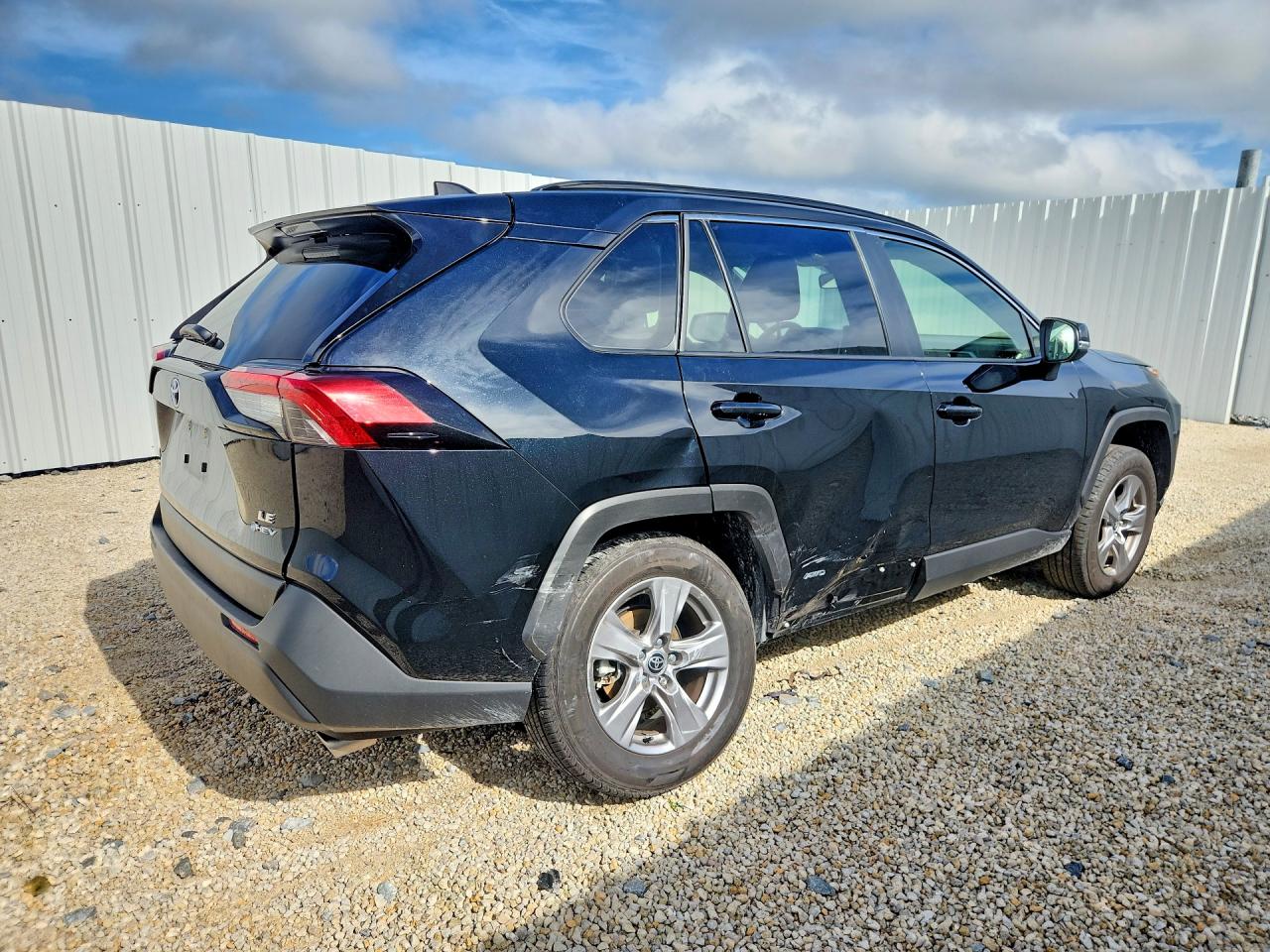 2025 TOYOTA RAV4 LE — снимка 3