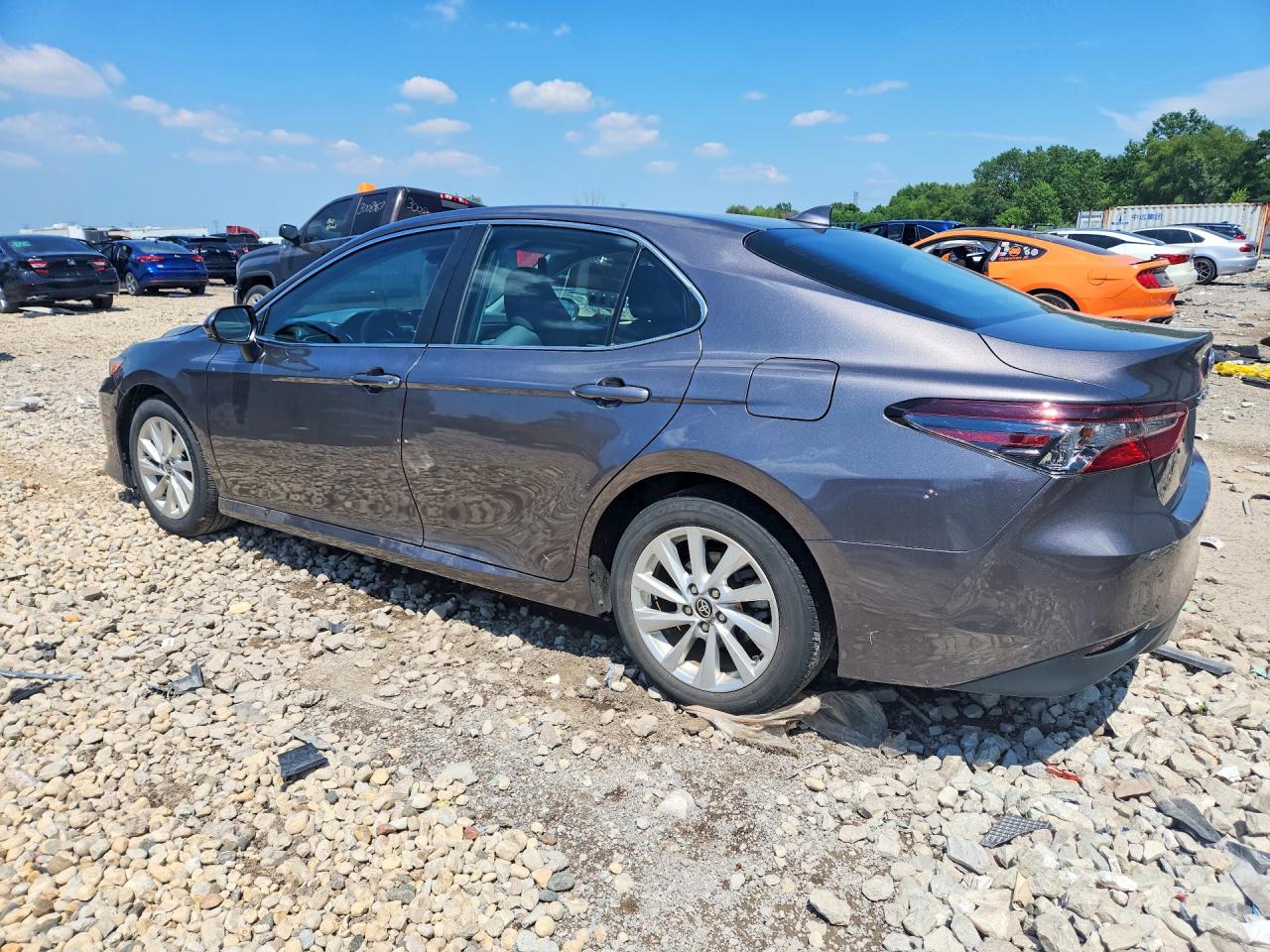 2024 TOYOTA CAMRY LE — снимка 2