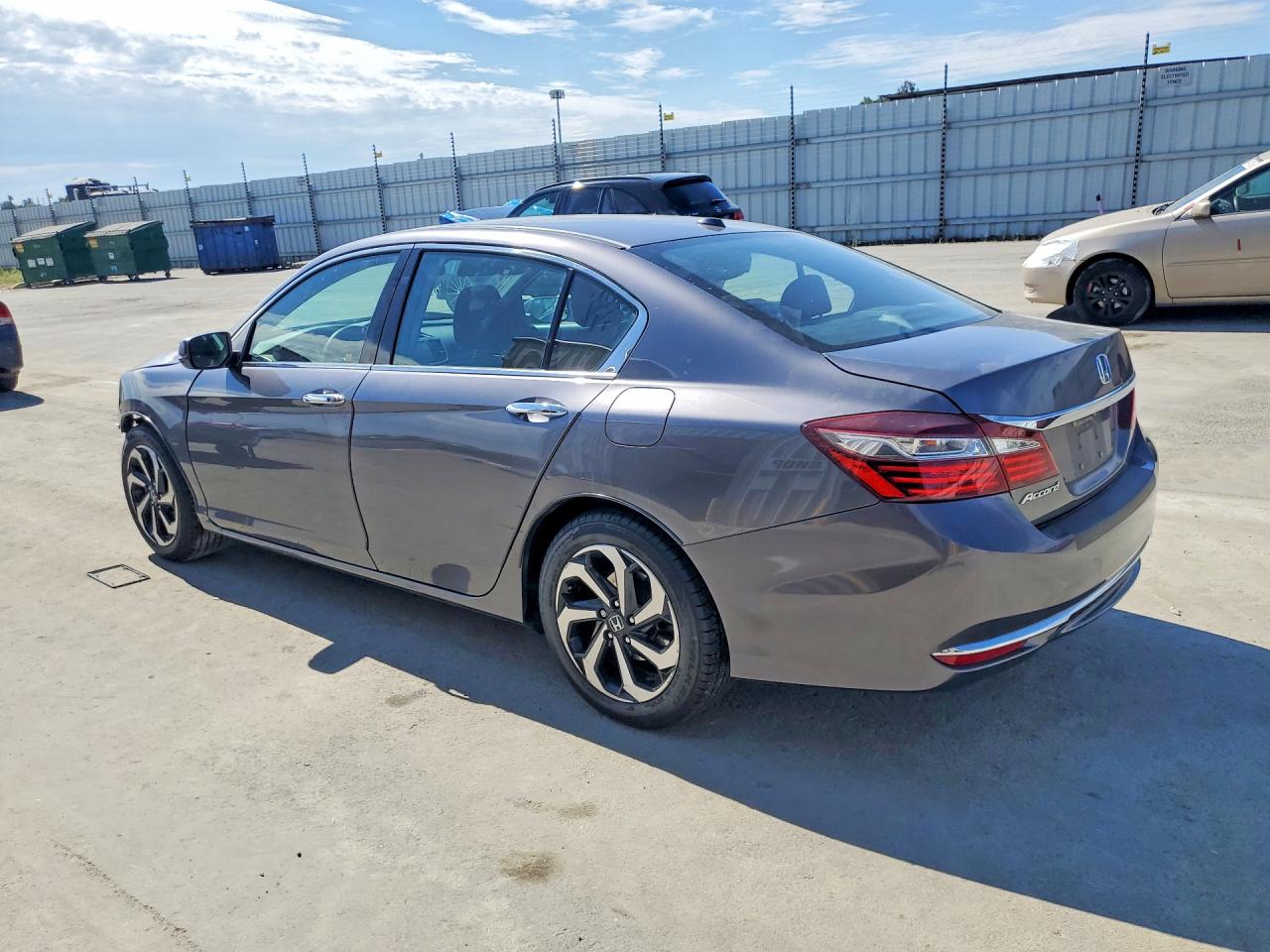 2017 HONDA ACCORD EX — снимка 2