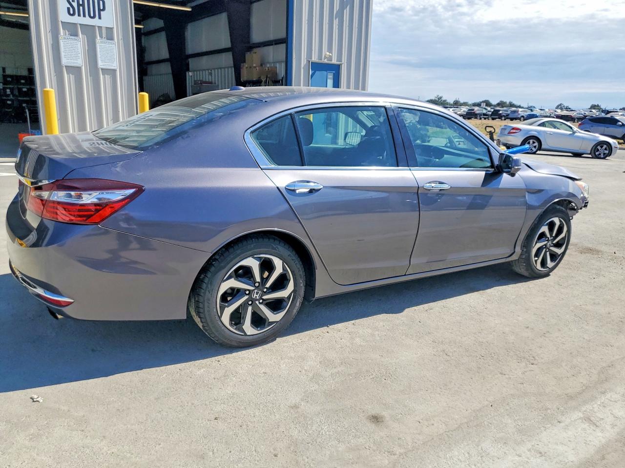 2017 HONDA ACCORD EX — снимка 3