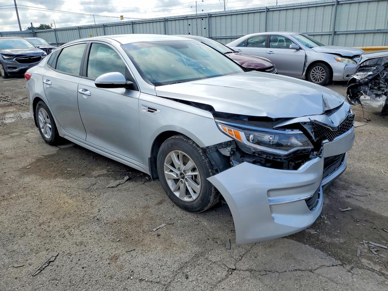 2017 KIA OPTIMA LX — снимка 4